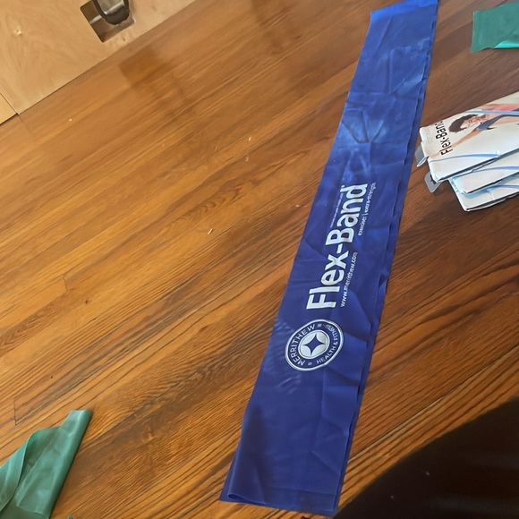 Pilates Exercise Bands - Picture 7 of 8